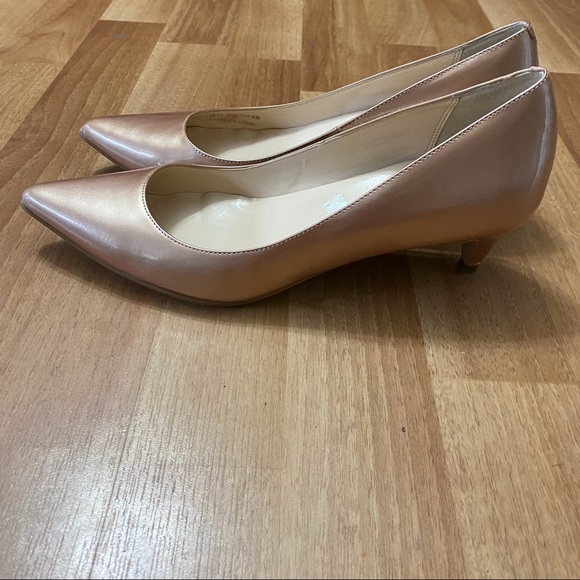 Cole Hahn Juliana 45 Nike Air Pumps - Picture 4 of 15